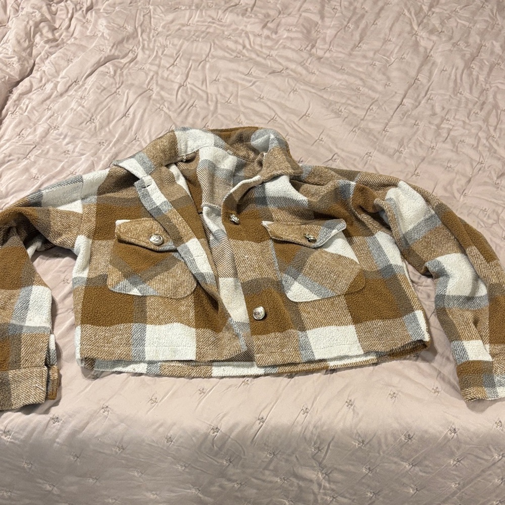 Cropped Plaid Shacket Jacket - Camel & Cream